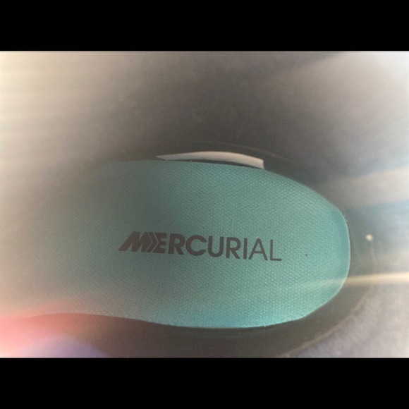 Mercurial Soccer cleats - Picture 4 of 4